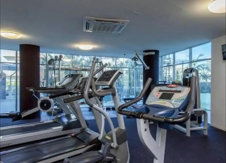 Mantra High Floor Beach Front Apartment Gold Coast