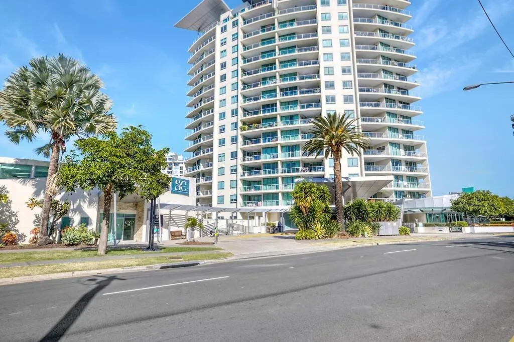 Mantra High Floor Beach Front Apartment Gold Coast Australia
